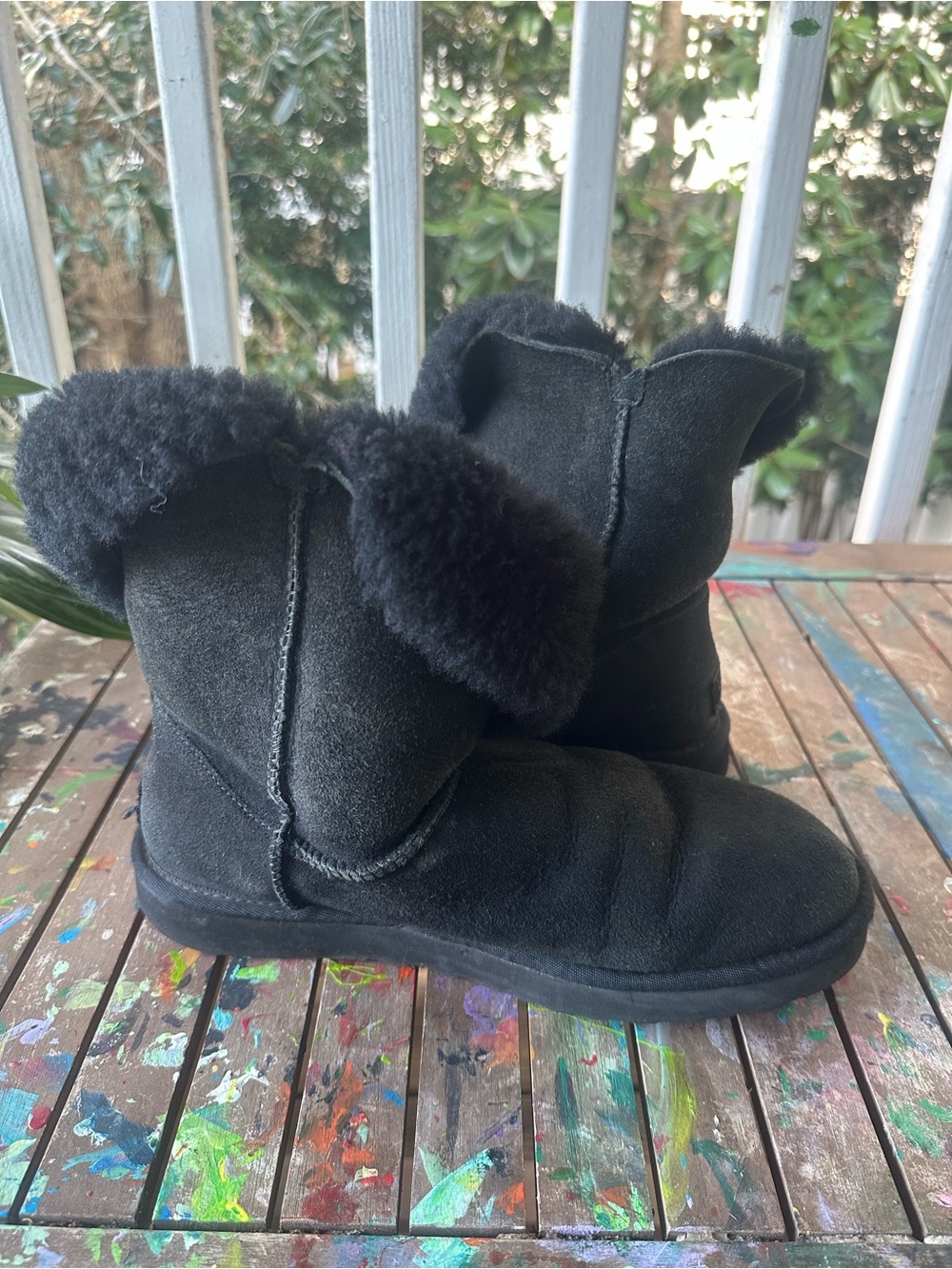 UGG Bailey Button Boot - Picture 4 of 6